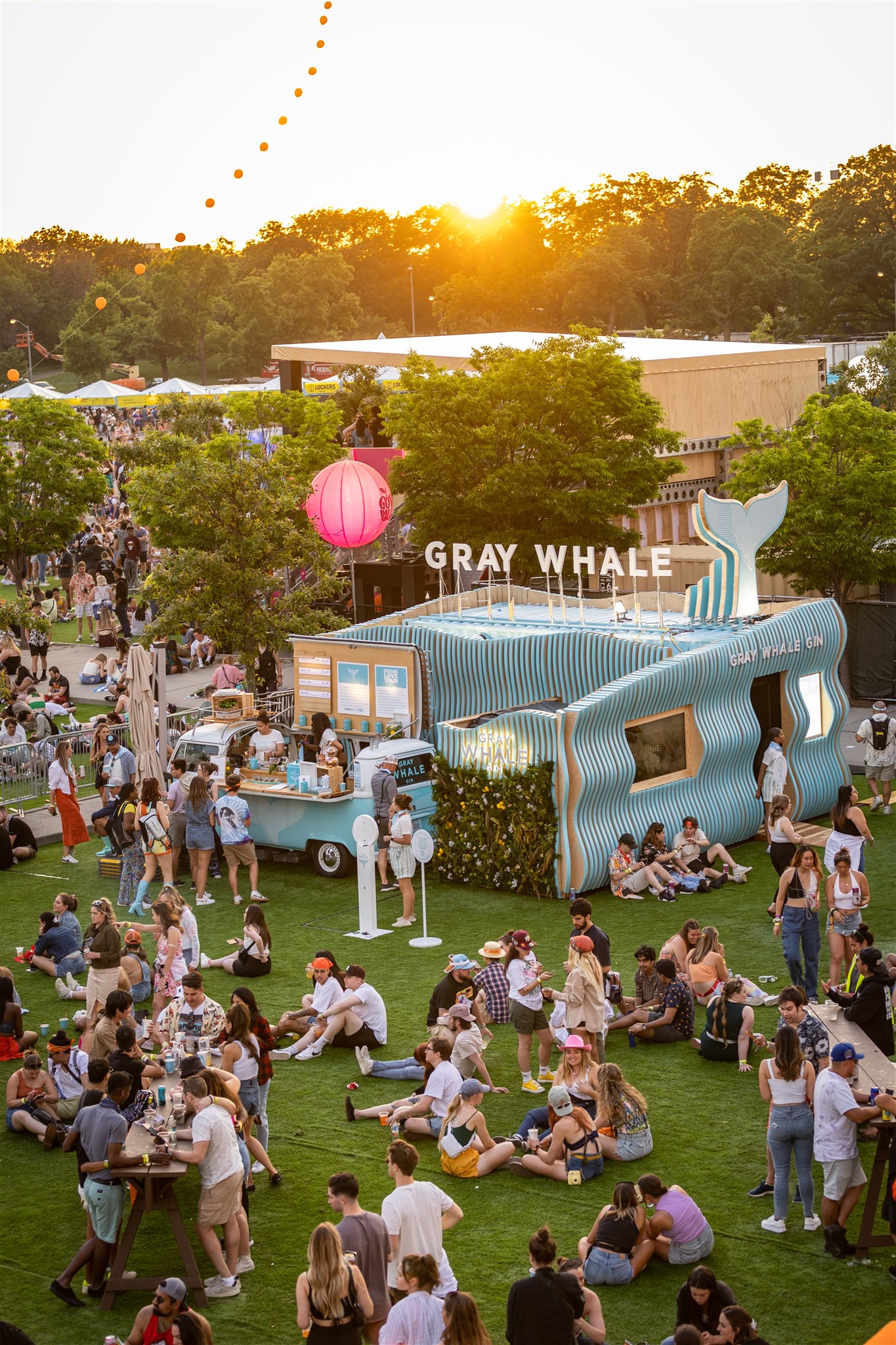 Gray Whale Gin Blue Mind experience, aerial view of the crowd